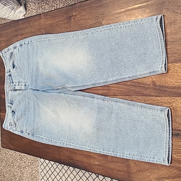 American Eagle Mom Staight Jeans Size 14 Womens. - Picture 2 of 5